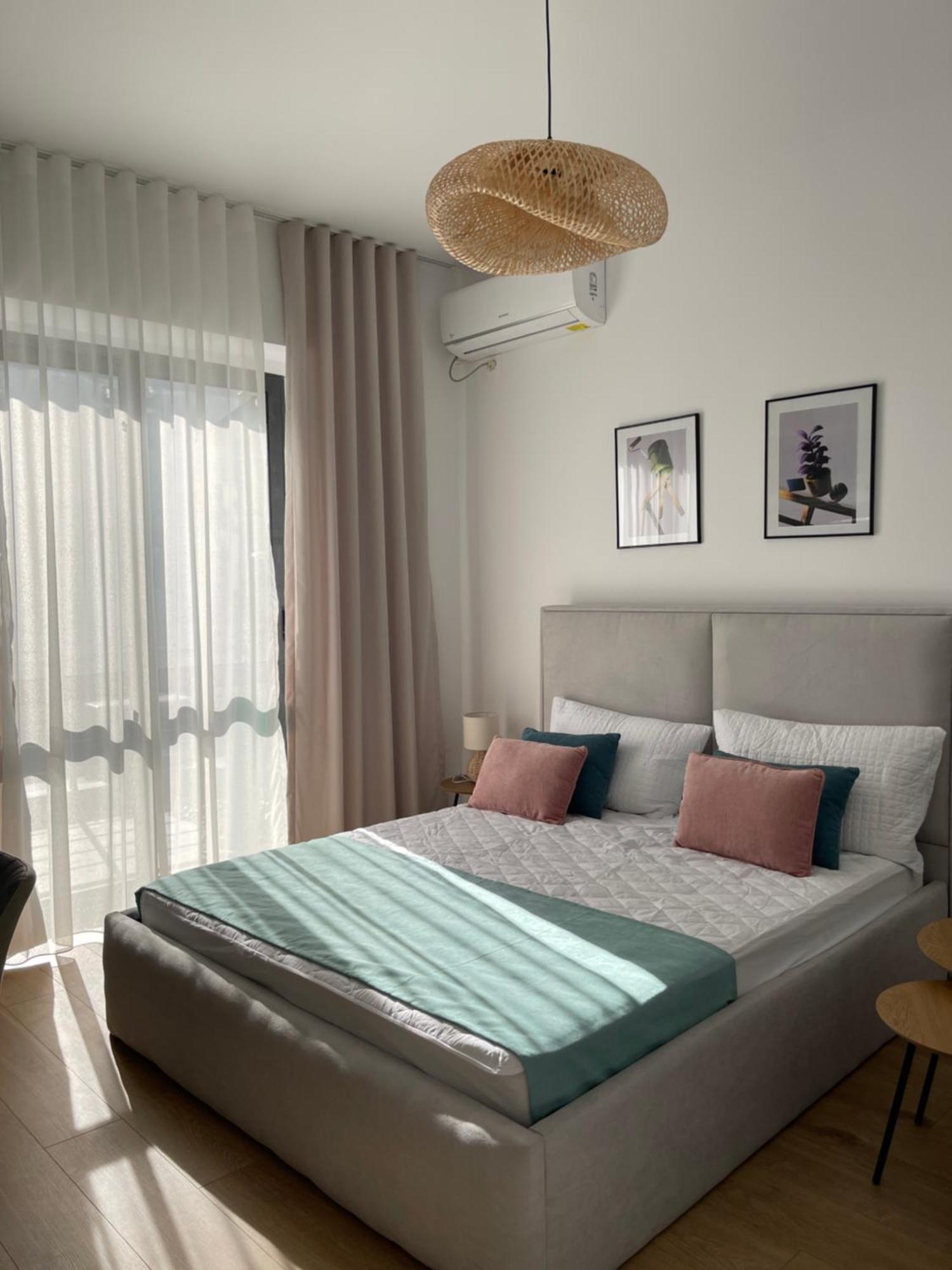 Sunny City Center Apartment Lezhë Esterno foto
